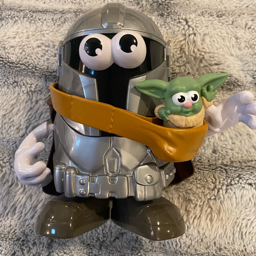 Mandalorian Mr. Potato Head with Green Grogu
